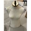 Image 1 : Female Torso Mannequin