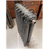 Image 2 : Vintage Cast Iron Radiator Painted Black