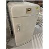 Image 1 : Vintage Frigidaire Refrigerator * Untested