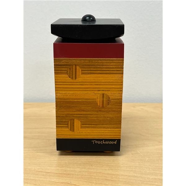 Canadian (Montreal) Touchwood Trinket Storage Box with Lid Approx: 3x3 & 6"T