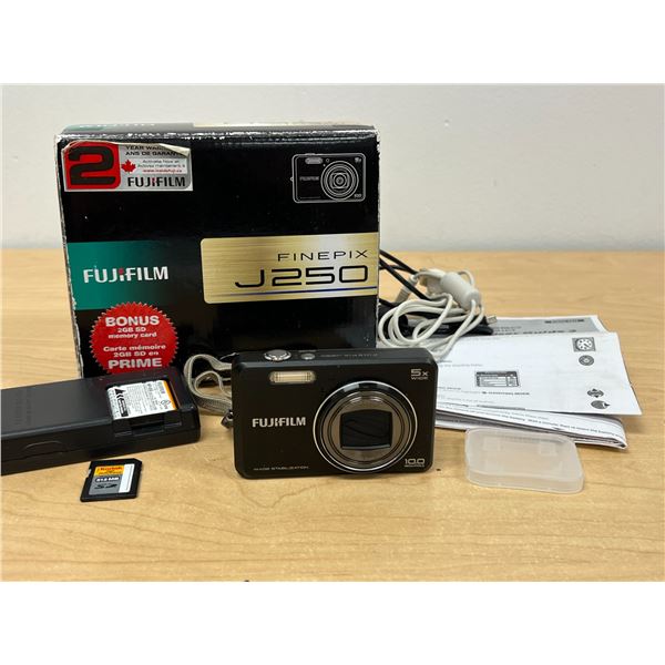 Fuji Film Finepix J250 Digital Camera 10 megapixel 5x zoom