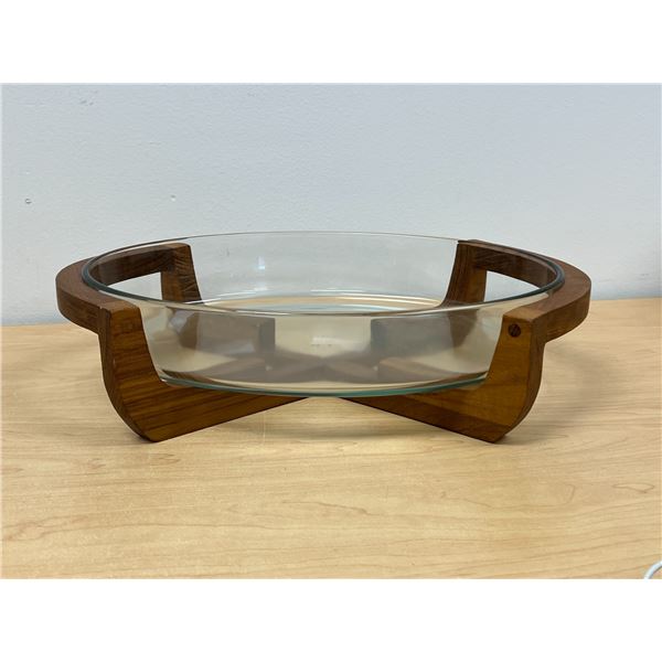 Teak Wood Holder with 13.5" Pyrex Oval Baking Dish