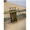 Image 4 : Getzen 300 series Trumpet with Case and mouthpiece - see all photos