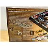 Image 5 : New Sealed Star Wars Episode I Monopoly 3D Collectors Edition