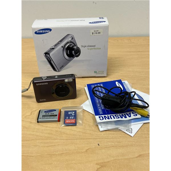 Samsung SL202 Digital Camera 10.2 megapixel 3x zoom
