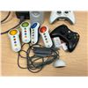 Image 4 : Microsoft XBOX 360 Bundle - see all photos, not tested