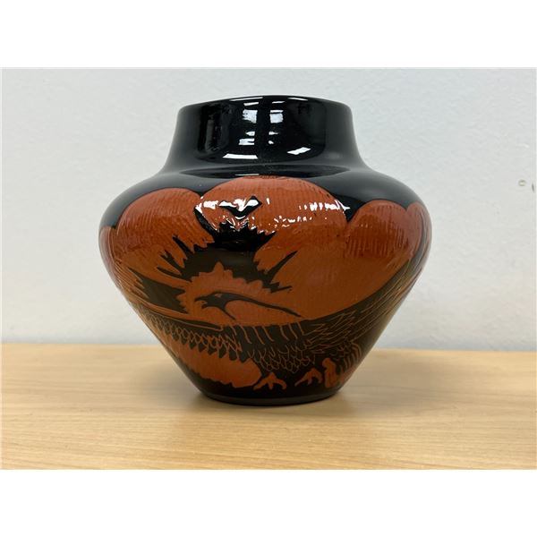 Nice Navajo Art Pottery Vessel - Approx: 6"T 7"W