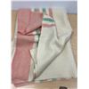 Image 4 : Ayers Canadian Pure Wool Blanket approx 76x62"