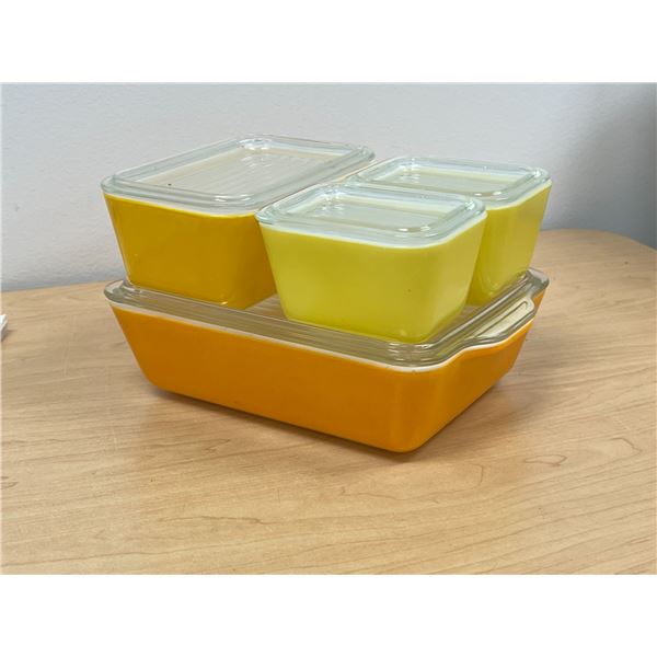 Pyrex Daisy Citrus Fridge Set - Complete Set With Lids - nice set