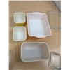 Image 6 : Pyrex Daisy Citrus Fridge Set - Complete Set With Lids - nice set