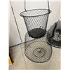 Image 3 : Fishing Net and Wire Fish basket / Holder