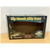 Image 4 : Big Mouth Billy Bass "I will Survive" Singing / animated Fish with box - Working