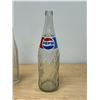 Image 5 : 3 Vintage Glass Pop Bottles - 26 oz Fanta / pepsi and 7 Oz Portage La Prairie Bottle