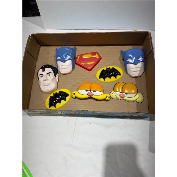 Cake choppers