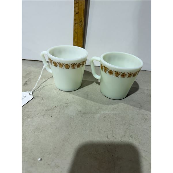 Vintage Pyrex coffee mugs