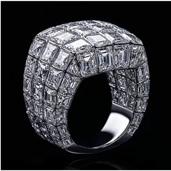 Gold & 10.05 Cts White Diamonds Ring
