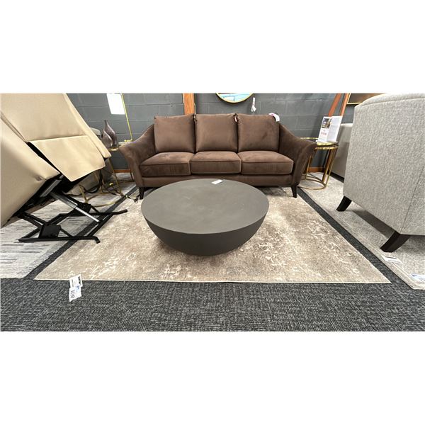 5' 3" X 7' 3" SURYA TUSCANY RUG