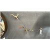 Image 4 : ASHLEY FURNITURE ALANAH 30"D ACCENT MIRROR WITH 3 BRASS DECOR BIRDS