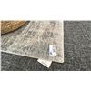 Image 2 : 5' X 7'5" SURYA BRUNSWICK 18 POUND RUG.