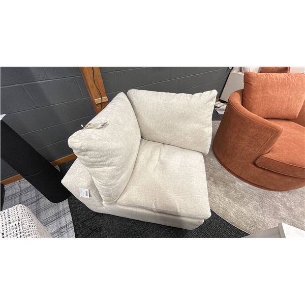 OFF-WHITE CORNER CHAIR