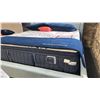 Image 2 : STEARNS & FOSTER KING SIZE MATTRESS WITH BOX SPRING ESTATE MON CHERI CUSH FIRM