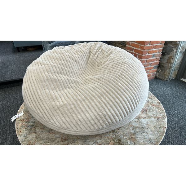 SEALY PRIMO BEAN BAG CHAIR.