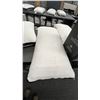 Image 2 : PAIR OF KING SIZE HUSH HYBRID COOLING PILLOWS ADJUSTABLE STUFFING.