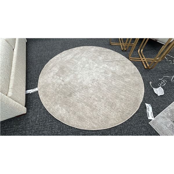 5'3" ROUND SURYA LAILA AREA CARPET.