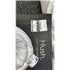 Image 2 : HUSH WEIGHTLESS DUVET INSERT-KING AND ONE KING INSERT IN CREAM DUVET. RETAIL +$800