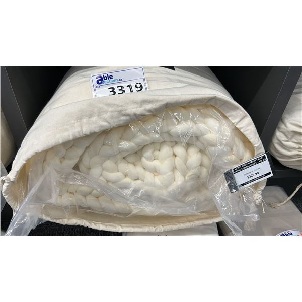 HUSH MINKY KNITTED WEIGHTED BLANKET. 15 LBS. 48"X72" RETAIL $380