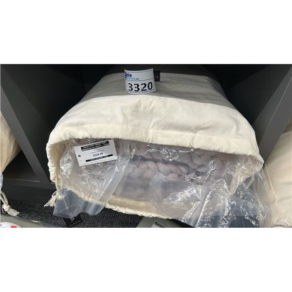 HUSH MINKY KNITTED WEIGHTED BLANKET. 15 LBS. 48"X72" RETAIL $380