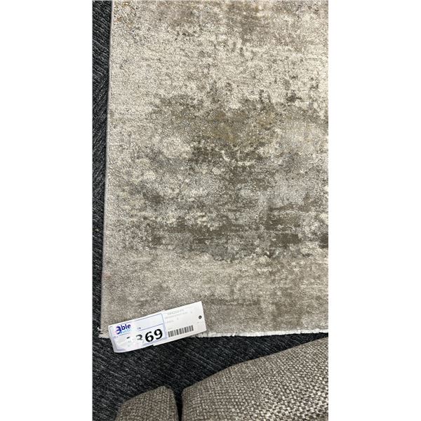 7'5" X 5' SURYA BRUNSWICK RUG.