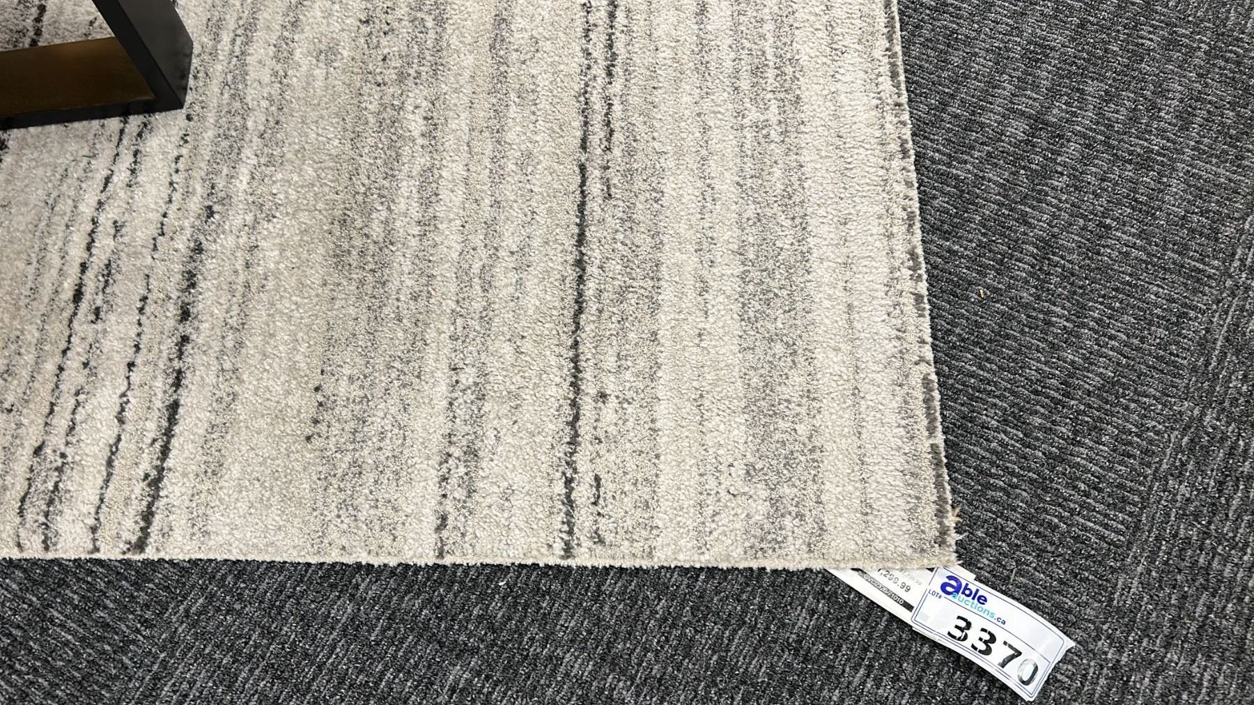 Pound Rug 10' X 7'10