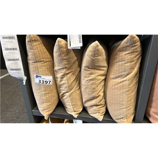 GROUP OF 4 CUSHIONS