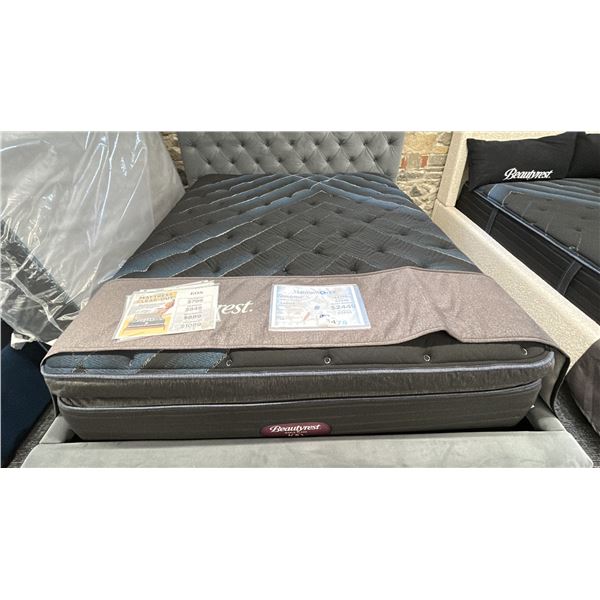 BEAUTYREST WORLD CLASS LAROS QUEEN SIZE MATTRESS, SUPER PILLOW TOP PLUSH.