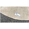 Image 2 : 6'7" ROUND SURYA MASTERPIECE CARPET.