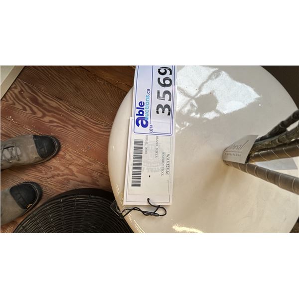 OBRAGIA 84" UMBRELLA W/ WEIGHTED BASE