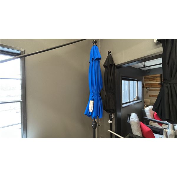 8' BLUE UMBRELLA W/ WEIGHTED BASE.