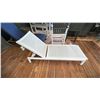 Image 1 : FIG & CHERRY WHITE RECLINING LOUNGE SEAT,