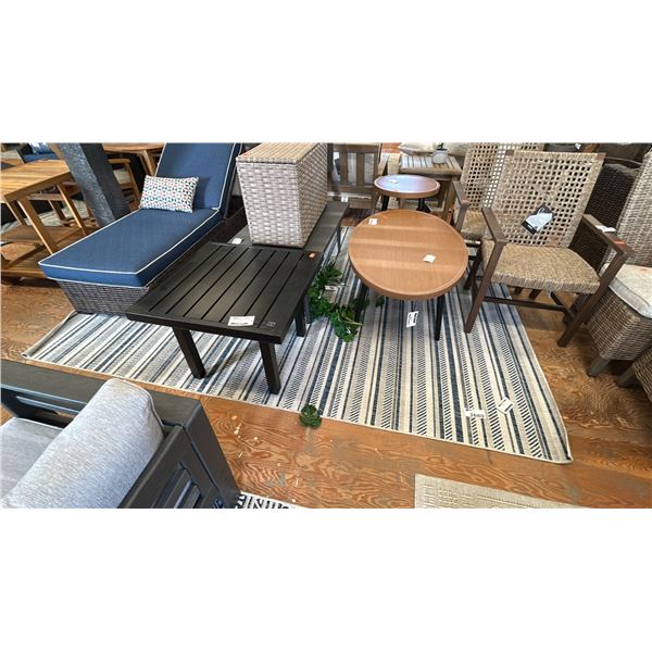 10'2" X 7'10" SURYA EAGAN CARPET