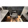 Image 2 : TALL MESH BACK OFFICE CHAIR