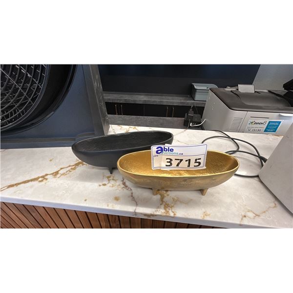 PAIR OF CAST ALUMINUM BOAT BOWLS. BLACK, GOLD