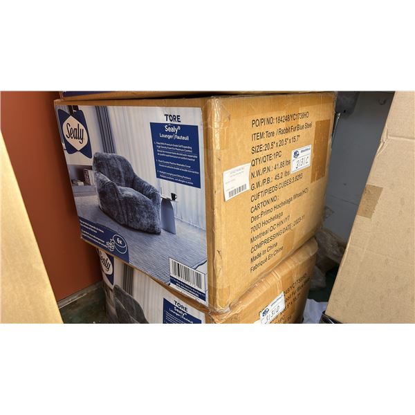 LITERIE BEAN BAG CHAIR. RETAIL $500 IN BOX