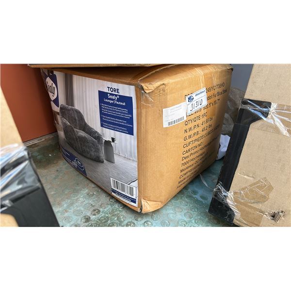 LITERIE BEAN BAG CHAIR. RETAIL $500 IN BOX