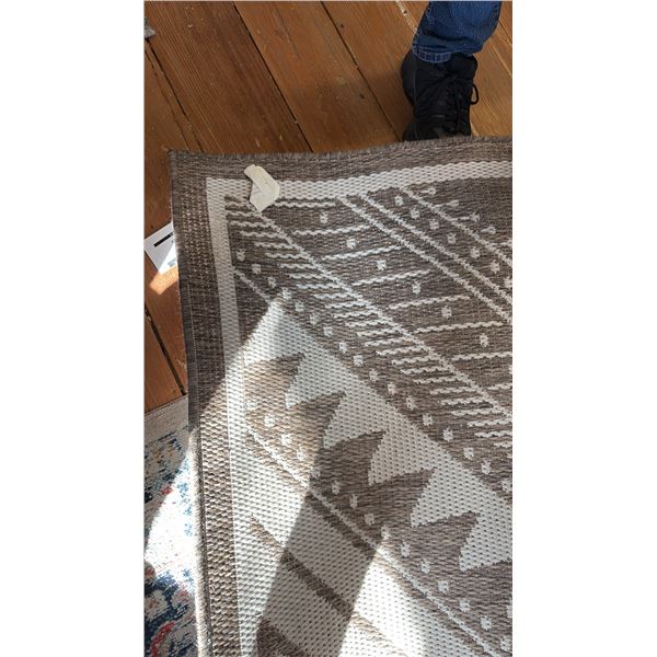 10' X 7'10" ASHLEY LARGE CARPET