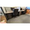 Image 10 : GROUP OF 8 WORKSTATIONS. 48" HIGH PANELS. 60" X 30" FREE STANDING DESKS. 3 - 27" CURVED MONITORS