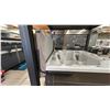 Image 5 : HOT SPRINGS HIGHLIFE 5 SEAT HOT TUB. ENVOY MODEL. 55 JETS. 455 GALLON. FRESH WATER MONITORING