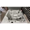 Image 9 : HOT SPRINGS HIGHLIFE 5 SEAT HOT TUB. ENVOY MODEL. 55 JETS. 455 GALLON. FRESH WATER MONITORING