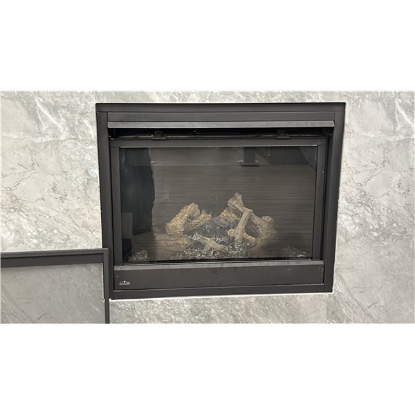 NAPOLEON ASCENT 42" DIRECT VENT GAS FIREPLACE.