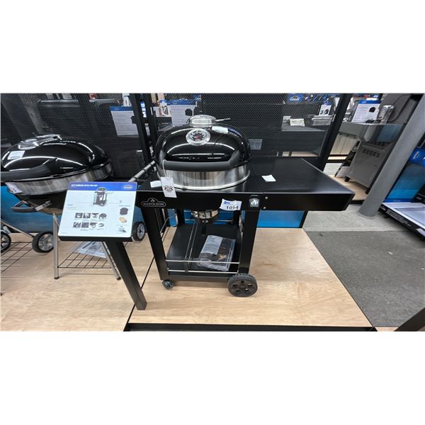 NAPOLEON CHARCOAL KETTLE GRILL.